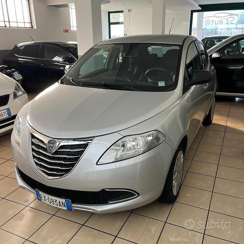 Usata Lancia Ypsilon S 69 CV (50 kW) 2014 Grigio Utilitaria