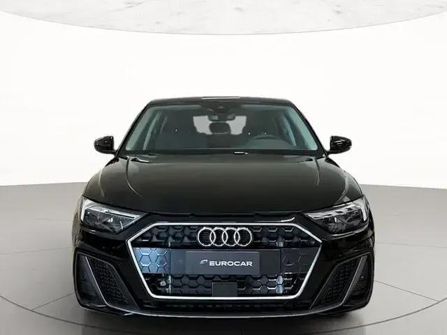 Nuova Audi A1 Sportback S-Line 116 CV (85 kW) 2026 0e nero mito metallizzato Utilitaria