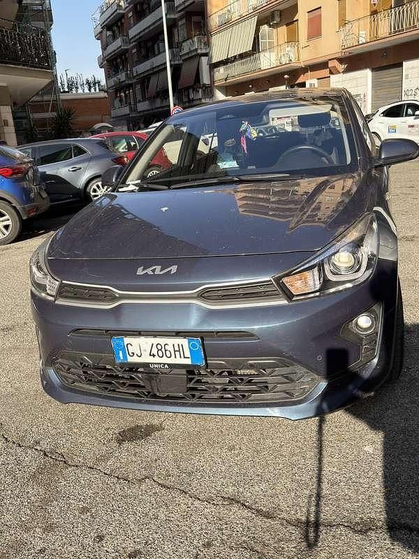 Usata Kia Rio Style 101 CV (74 kW) 2022 Berlina