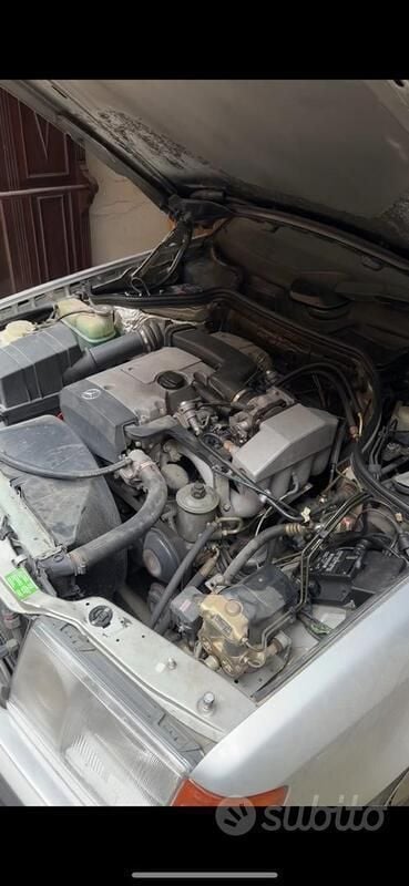 Usata Mercedes 200 1990 Berlina