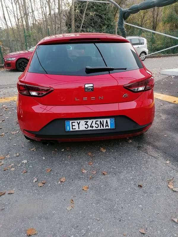 Usata Seat Leon FR 125 CV (91 kW) 2015 Berlina