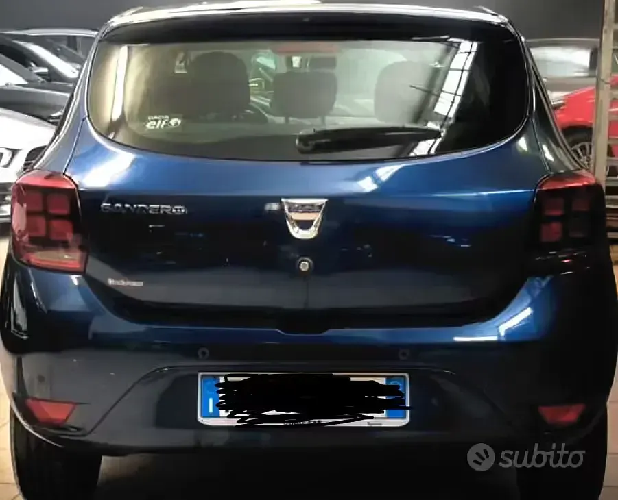Usata Dacia Sandero Comfort 73 CV (53 kW) 2019 Bluazzurro Utilitaria