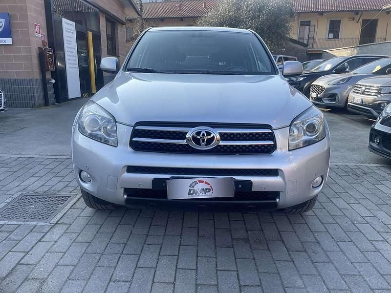 Usata Toyota RAV4 Luxury 177 CV (130 kW) 2008 Argento SUV