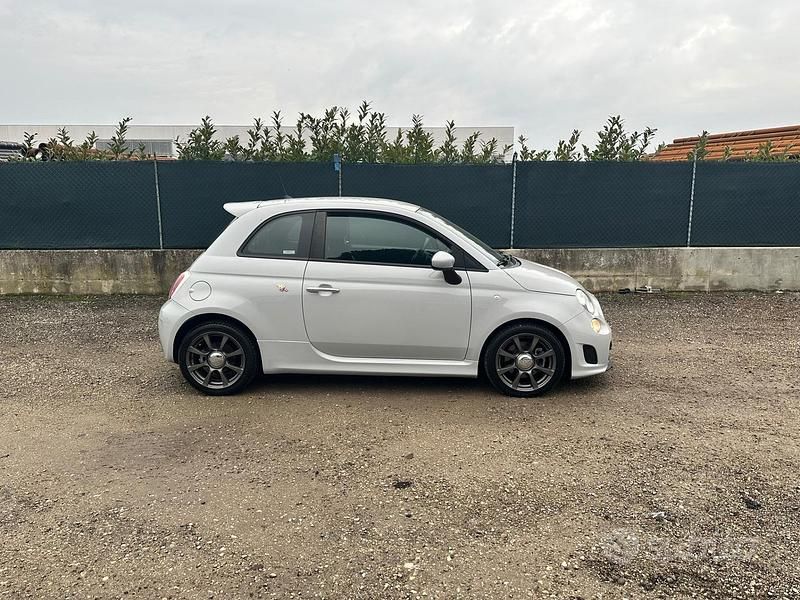 Usata Abarth 595 140 CV (102 kW) 2016 Grigio Berlina