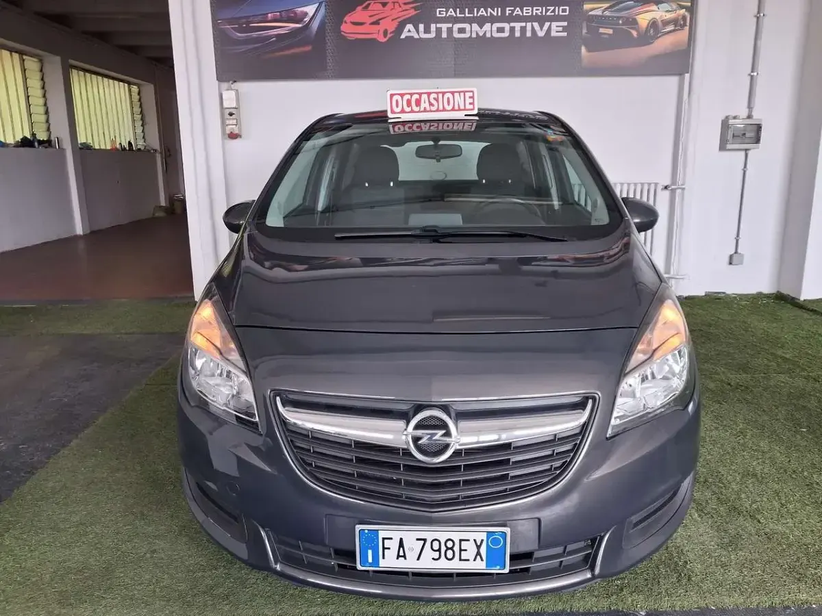 Usata Opel Meriva 101 CV (74 kW) 2015 Grigio Monovolume