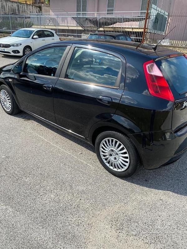 Usata Fiat Punto 75 CV (55 kW) 2008 Nero Utilitaria