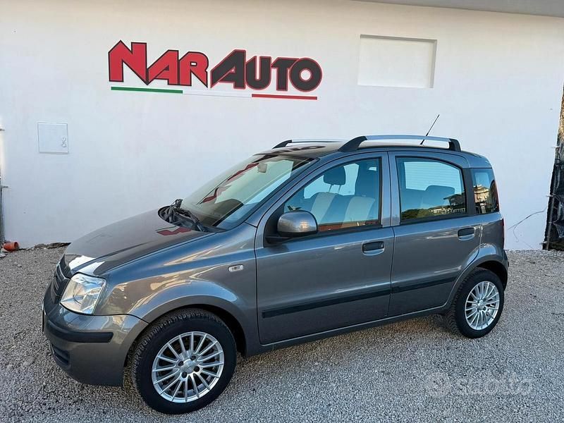 Usata Fiat Panda Dynamic 69 CV (50 kW) 2010 Grigio Utilitaria