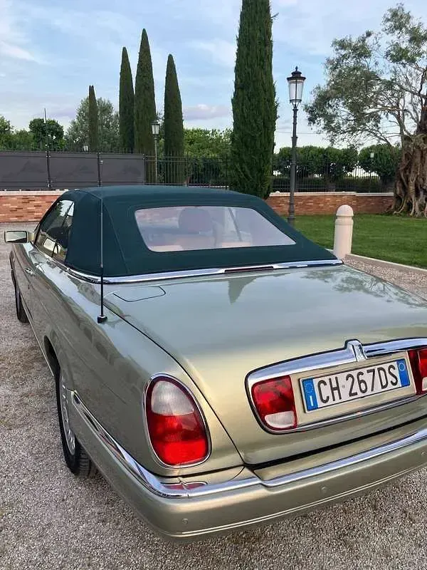 Usata Rolls Royce Corniche 329 CV (241 kW) 2002 Verde Cabrio