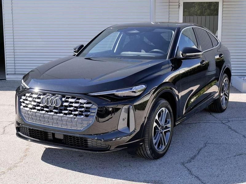 Nero Nuova 2025 Audi Q5 Sportback Business SUV | 71.000 € (Super prezzo) - Immagine 1/4