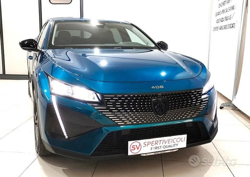 Usata Peugeot 408 Allure 131 CV (96 kW) 2023 Verde SUV