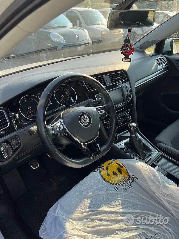 Usata VW Golf VII 110 CV (80 kW) 2016 Bianco Berlina