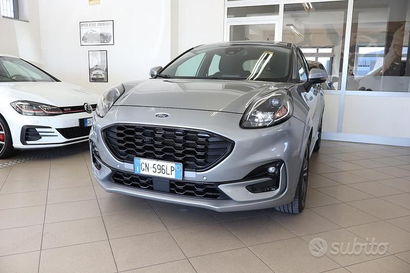Grigio Usata 2023 Ford Puma ST-Line Tre volumi | 16.900 € (Buon prezzo) - Immagine 1/4