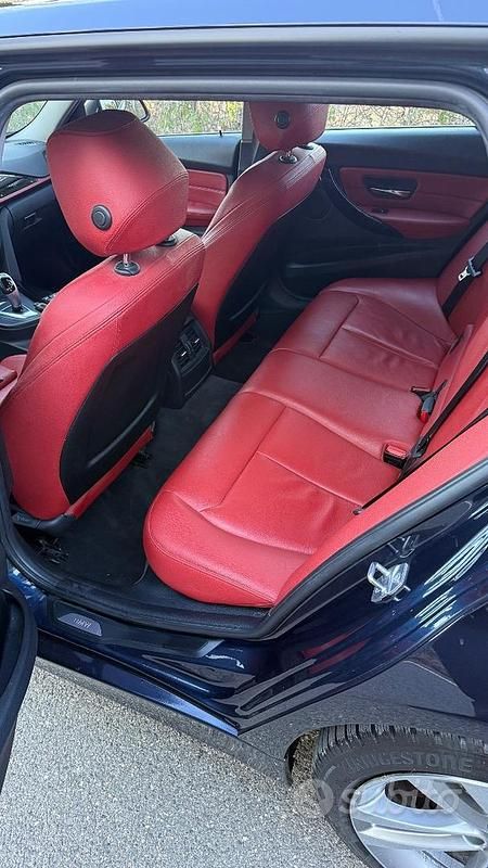 Begagnad BMW 330 Sport Line 258 HK (189 kW) 2014 Blå Kombi