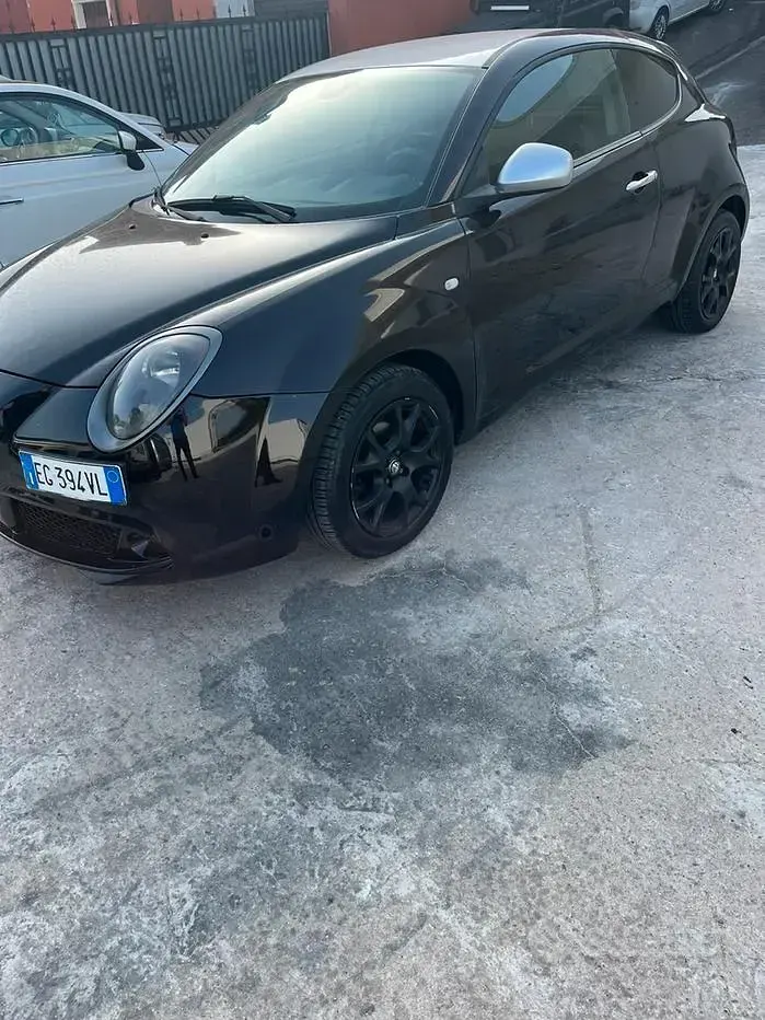 Usata Alfa Romeo MiTo 120 CV (88 kW) 2011 Marrone Utilitaria