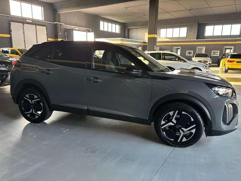 Usata Peugeot 2008 GT 131 CV (96 kW) 2024 Grigio SUV