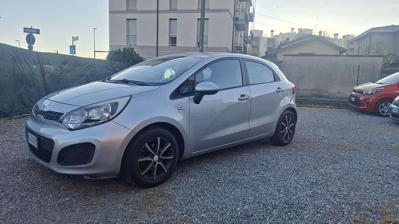 Usata Kia Rio City 86 CV (63 kW) 2013 Berlina