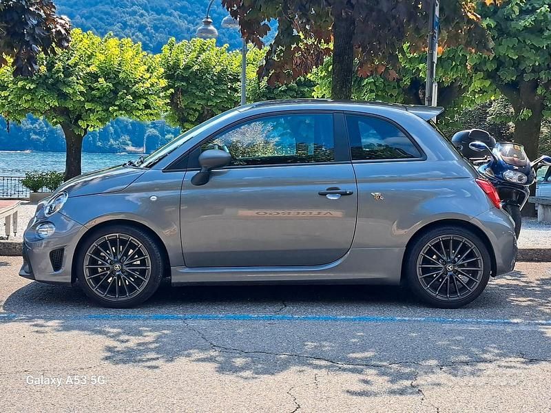Usata Fiat 500 Abarth 165 CV (121 kW) 2023 Grigio Utilitaria