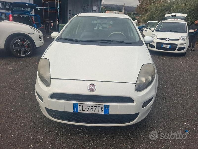 Usata Fiat Punto Evo Dynamic 77 CV (56 kW) 2012 Bianco Utilitaria