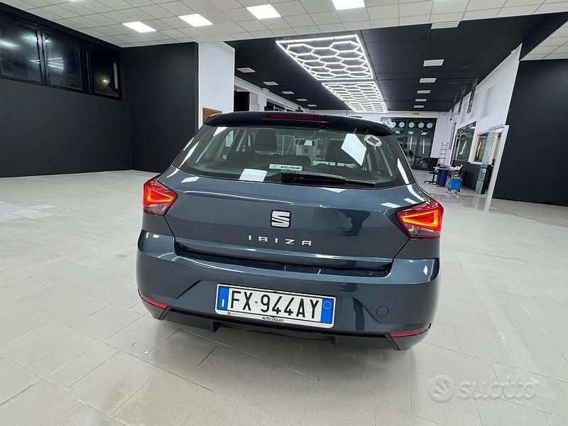 Usata Seat Ibiza Business 80 CV (58 kW) 2019 Grigio Utilitaria