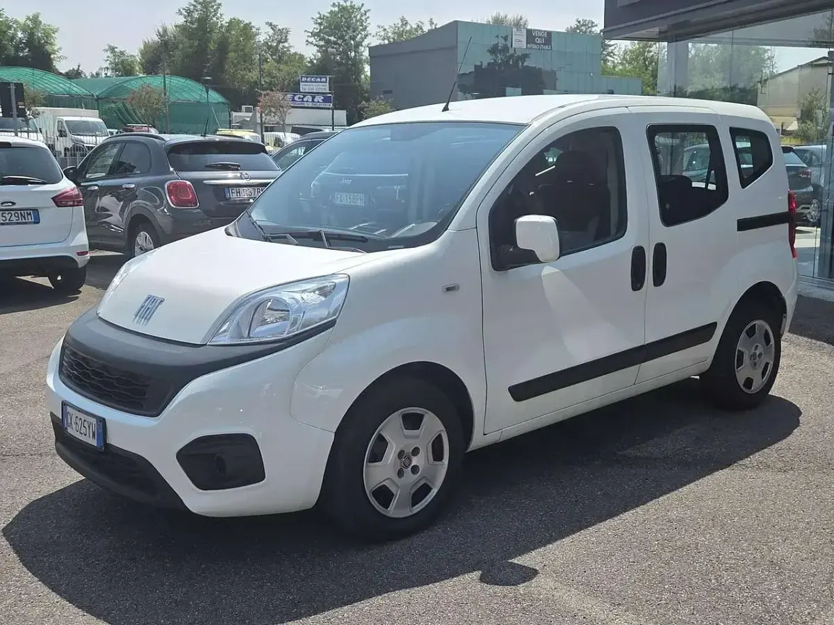 Usata Fiat Fiorino 95 CV (69 kW) 2022 Other Monovolume