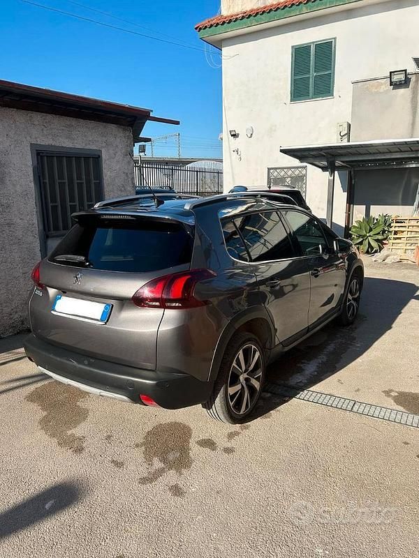 Usata Peugeot 2008 Allure 120 CV (88 kW) 2018 Grigio SUV