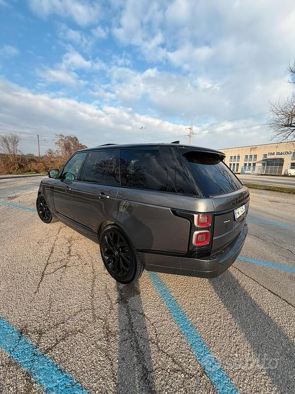 Usata Land Rover Range Rover Autobiography 250 CV (183 kW) 2019 Grigio SUV