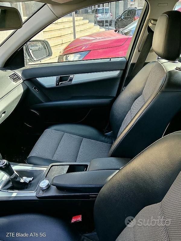 Usata Mercedes C220 170 CV (125 kW) 2009 Grigio Station wagon