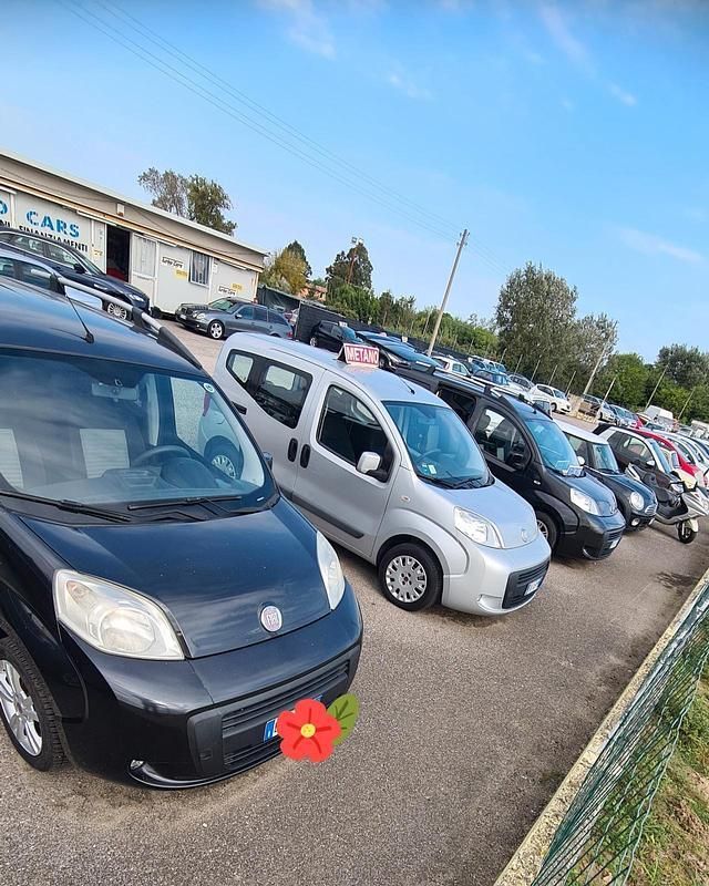 Usata Fiat Qubo Active 69 CV (50 kW) 2010 Argento Monovolume