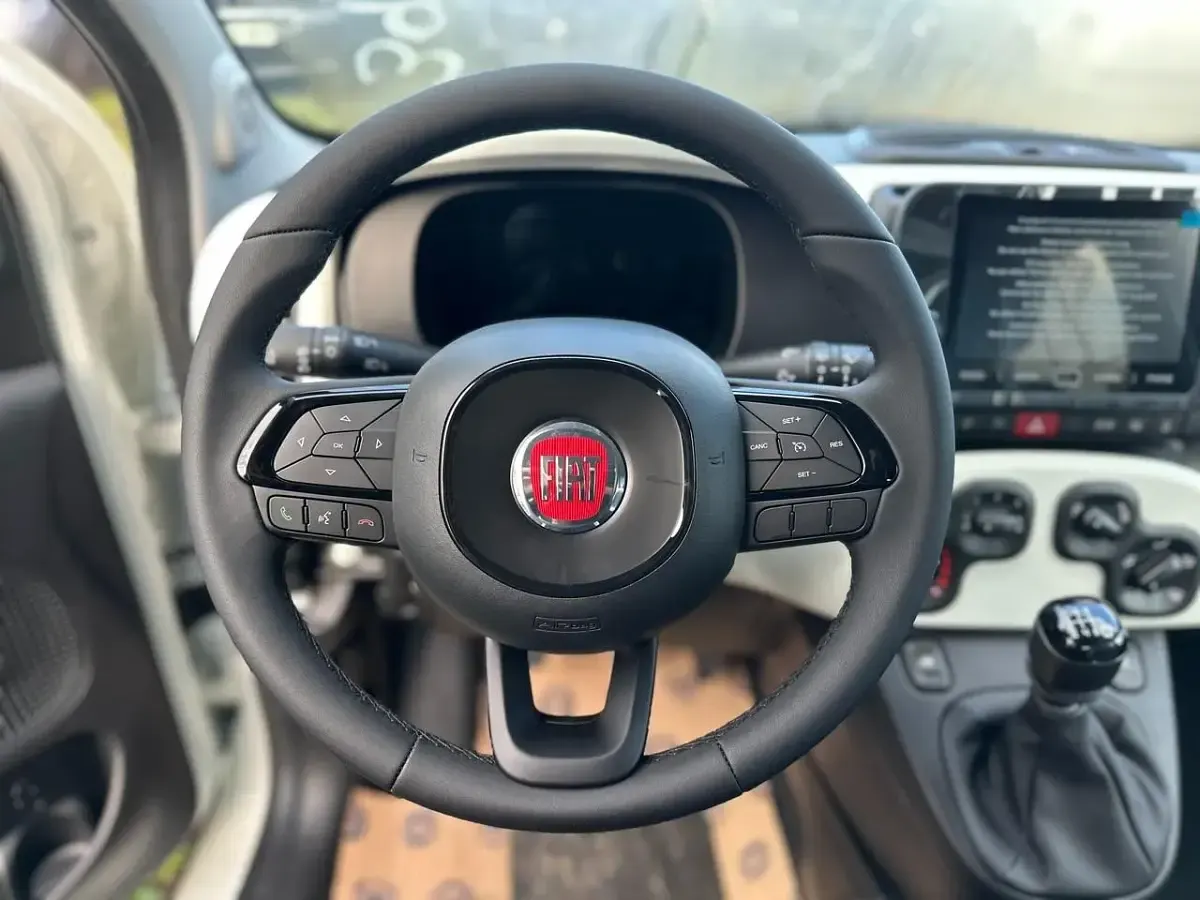Nuova Fiat Panda Cross Cross 65 CV (47 kW) 2026 Bianco Utilitaria