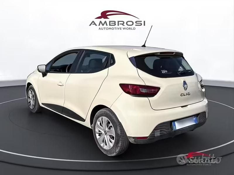 Usata Renault Clio IV Life 75 CV (55 kW) 2016 Marrone Utilitaria