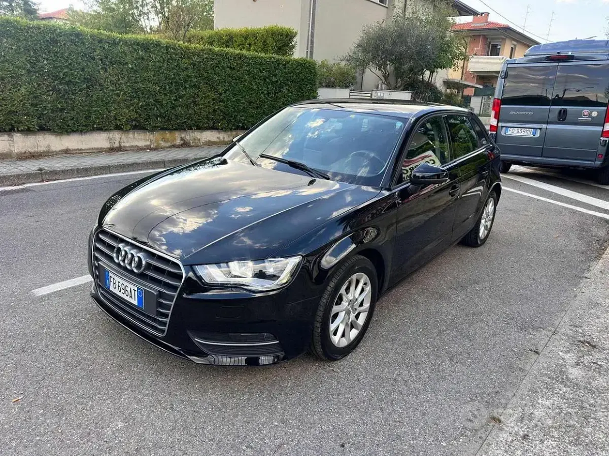 Gebraucht Audi A3 Young 110 PS (80 kW) 2015 Schwarz Kleinwagen