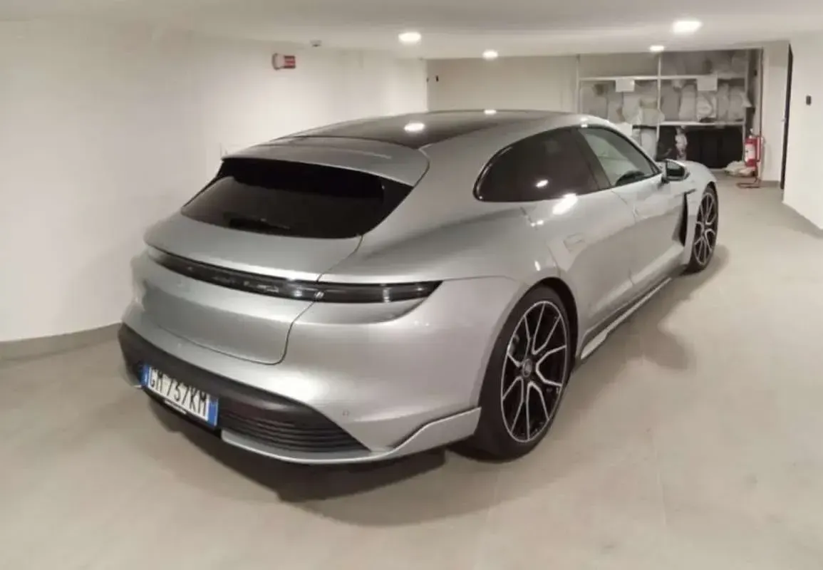 Usata Porsche Taycan Performance Package 119 kW (163 CV) 2022 Berlina