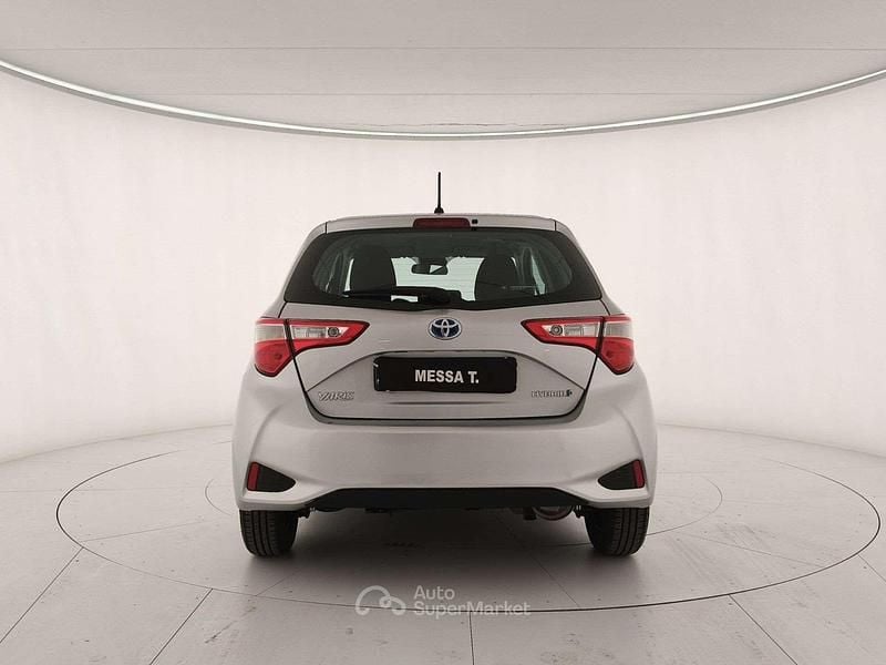Second-hand Toyota Yaris Hybrid Cool 73 CP (53 kW) 2018 Gri Berlinǎ