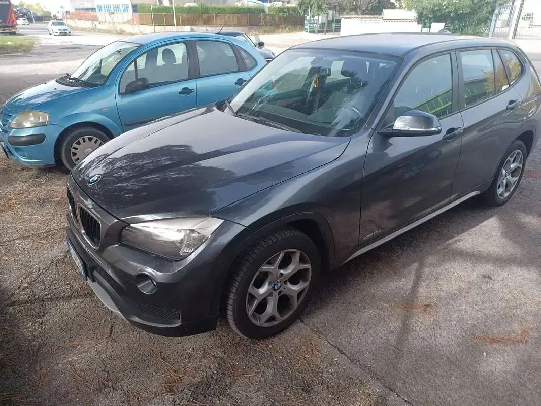 Usata BMW X1 Sport Line 143 CV (105 kW) 2013 Grigio SUV