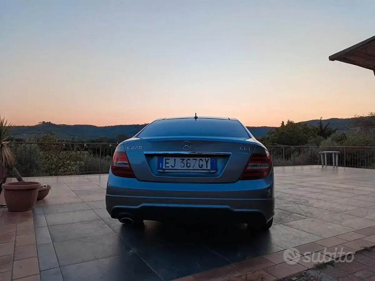 Usata Mercedes C220 2011 Grigio Coupé