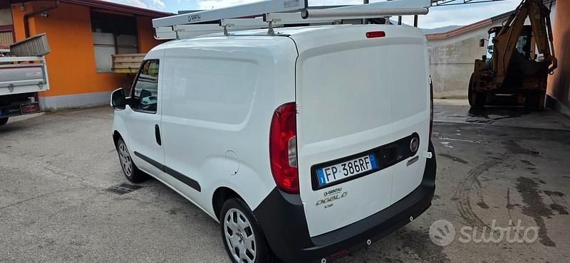 Usata Fiat Doblò Lounge 120 CV (88 kW) 2018 Bianco Monovolume
