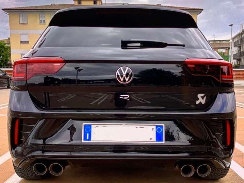 Nero Usata 2022 VW T-Roc R SUV | 36.000 € (Cara) - Immagine 1/4