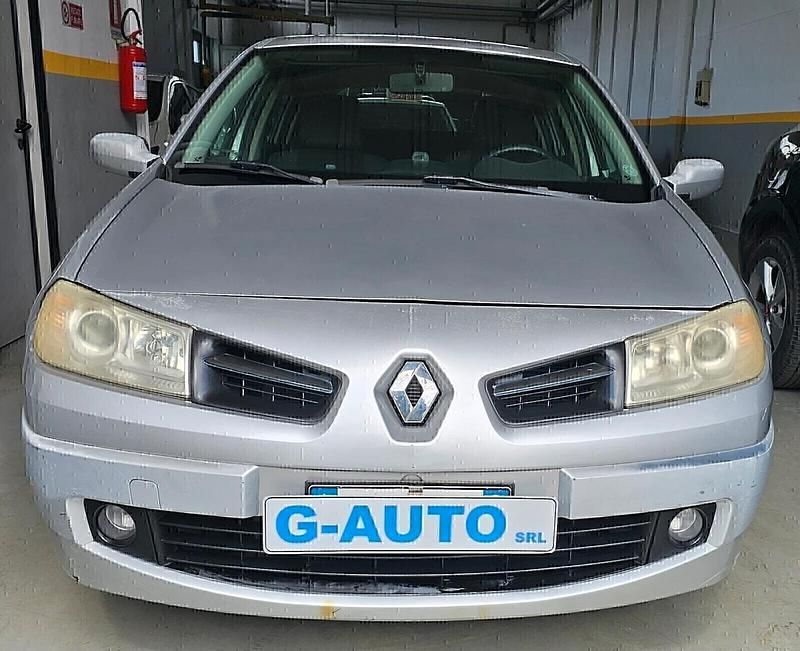 Usata Renault Mégane 106 CV (77 kW) 2009 Grigio Berlina