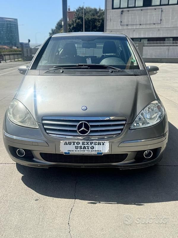 Usata Mercedes A150 Classic 95 CV (69 kW) 2006 Grigio Coupé