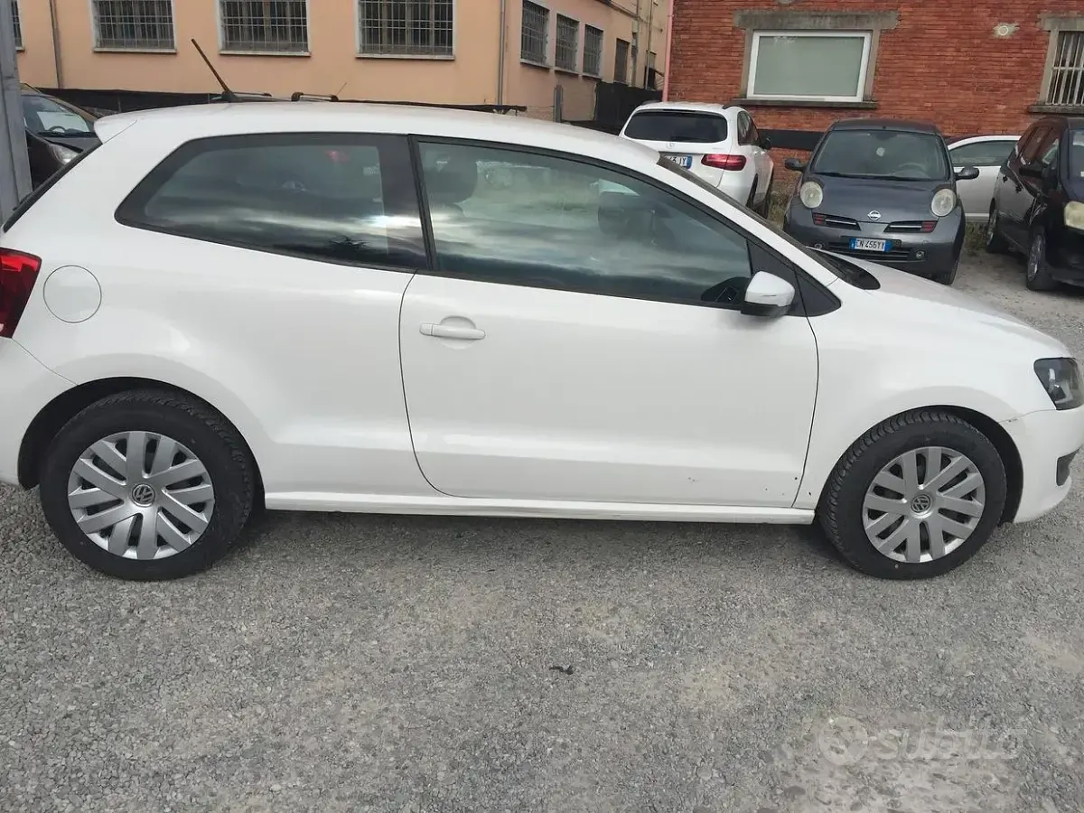 Usata VW Polo 90 CV (66 kW) 2011 Bianco Utilitaria