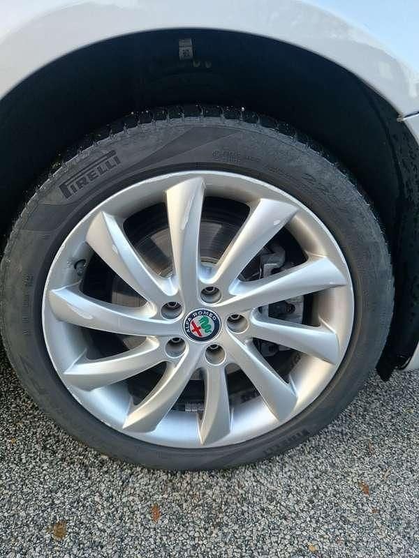 Usata Alfa Romeo Giulietta Business 150 CV (110 kW) 2016 Grigio Berlina