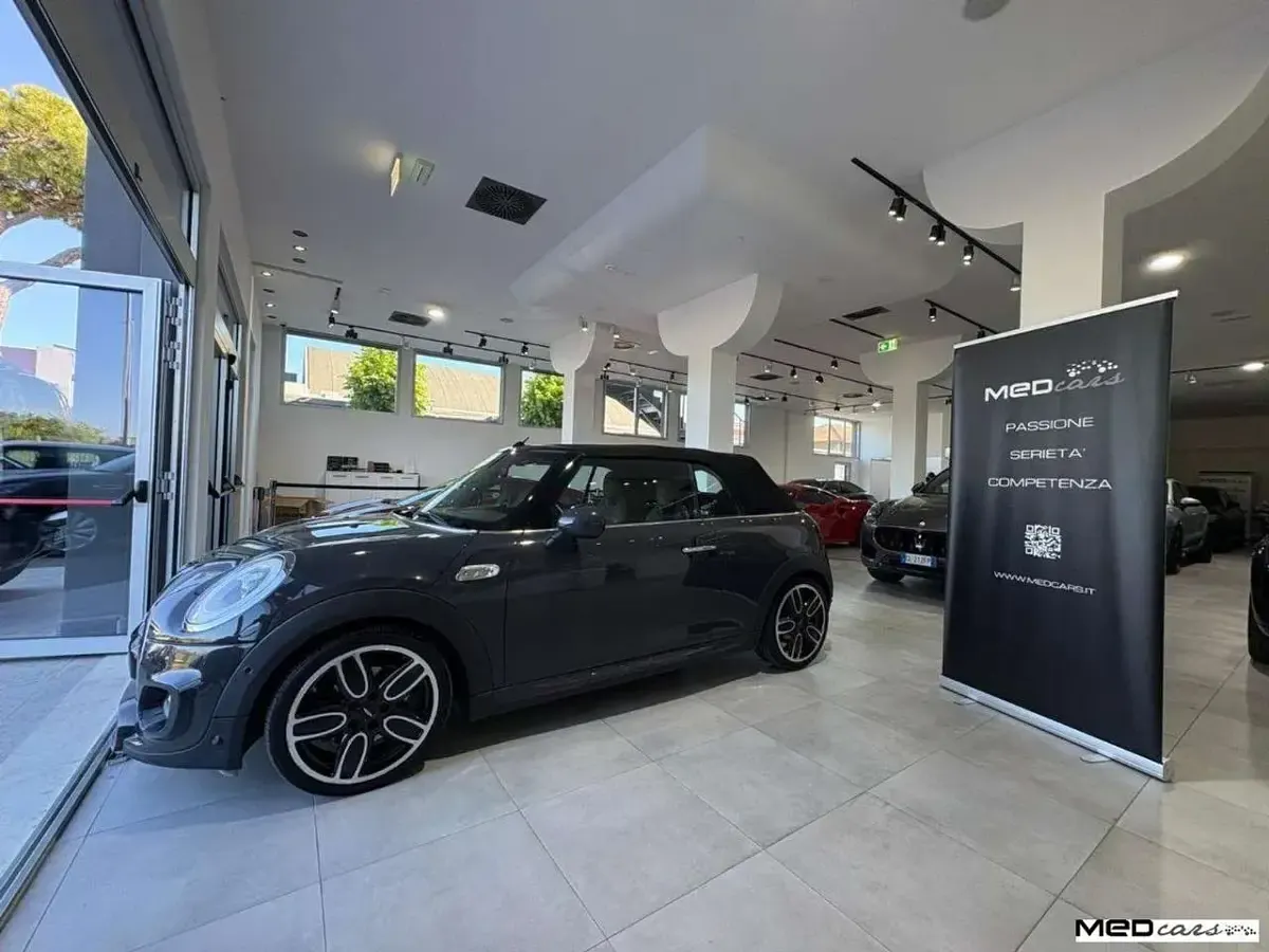 Usata Mini John Cooper Works Cabriolet 192 CV (141 kW) 2017 Grigio Cabrio