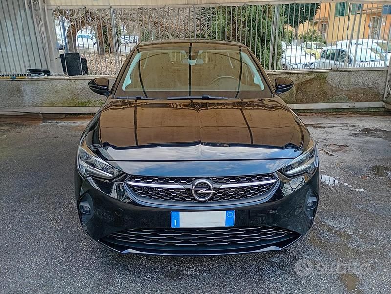 Usata Opel Corsa GS Line 101 CV (74 kW) 2021 Nero Utilitaria
