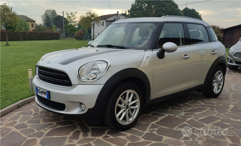 Grigio Usata 2016 Mini One Countryman SUV | 13.990 € (Molto cara) - Immagine 1/1