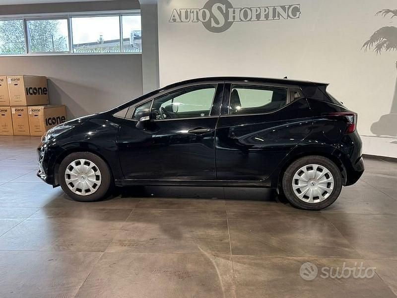 Usata Nissan Micra Visia 92 CV (67 kW) 2021 Nero Berlina