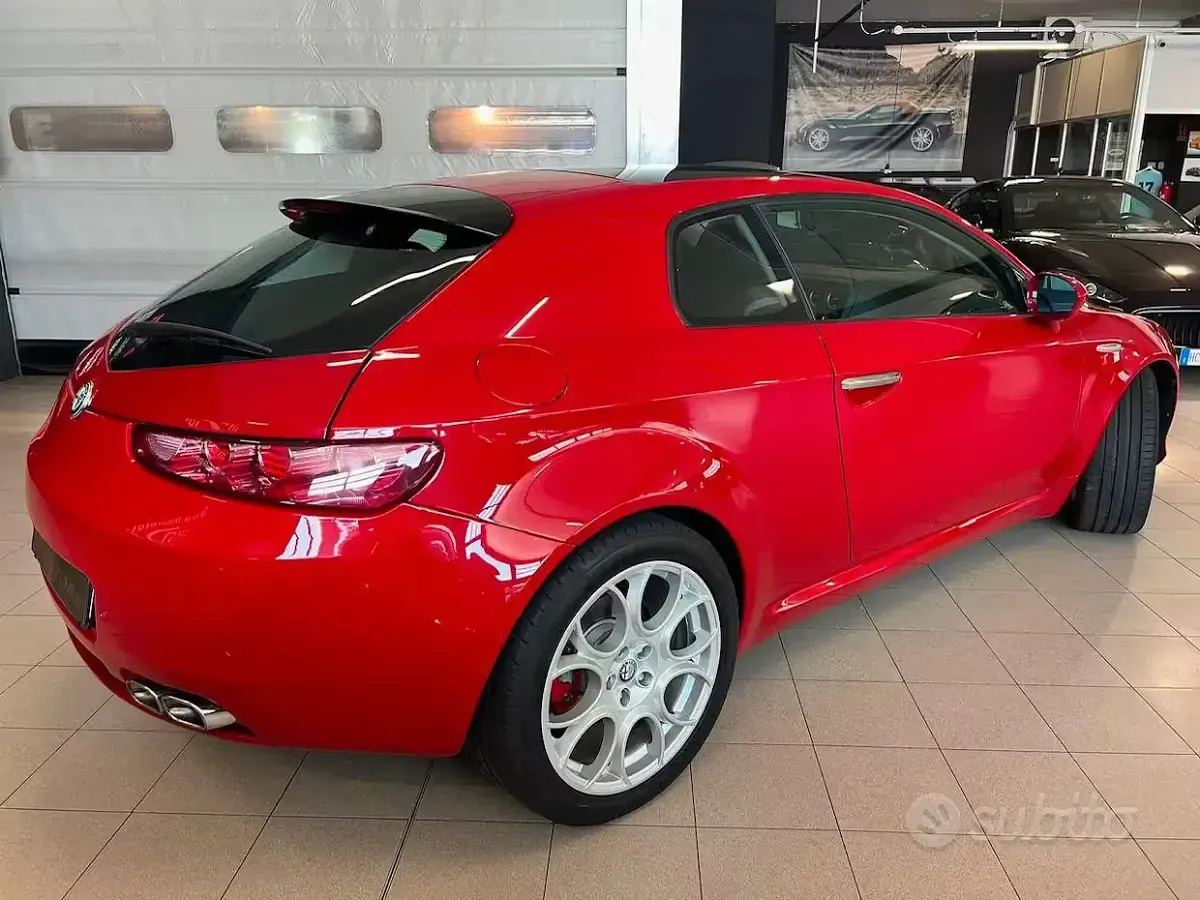 Usata Alfa Romeo Brera 185 CV (136 kW) 2007 Rosso Coupé