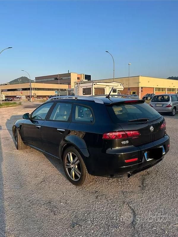 Usata Alfa Romeo 159 170 CV (125 kW) 2010 Nero Station wagon