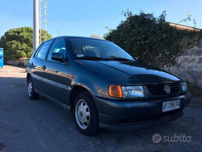 Usata VW Polo 60 CV (44 kW) 1996 Grigio Utilitaria