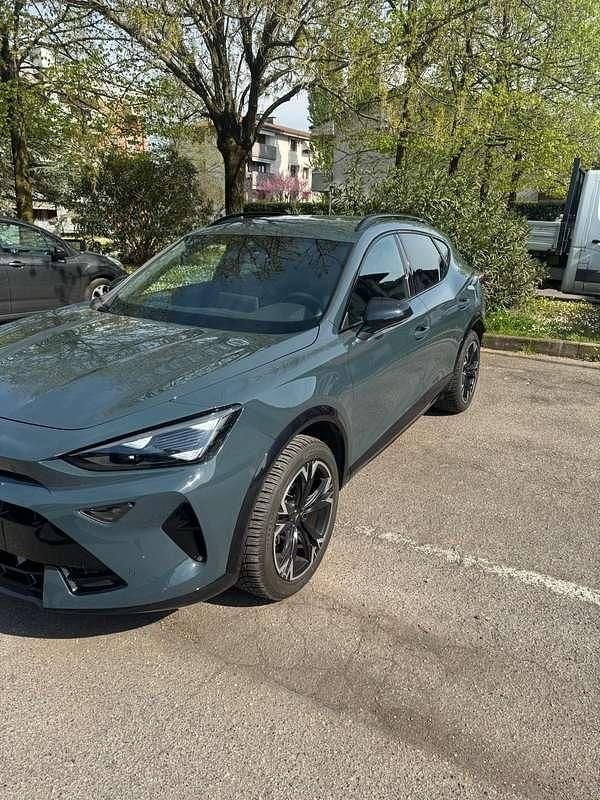 Usata Cupra Formentor 150 CV (110 kW) 2024 Blu/azzurro SUV