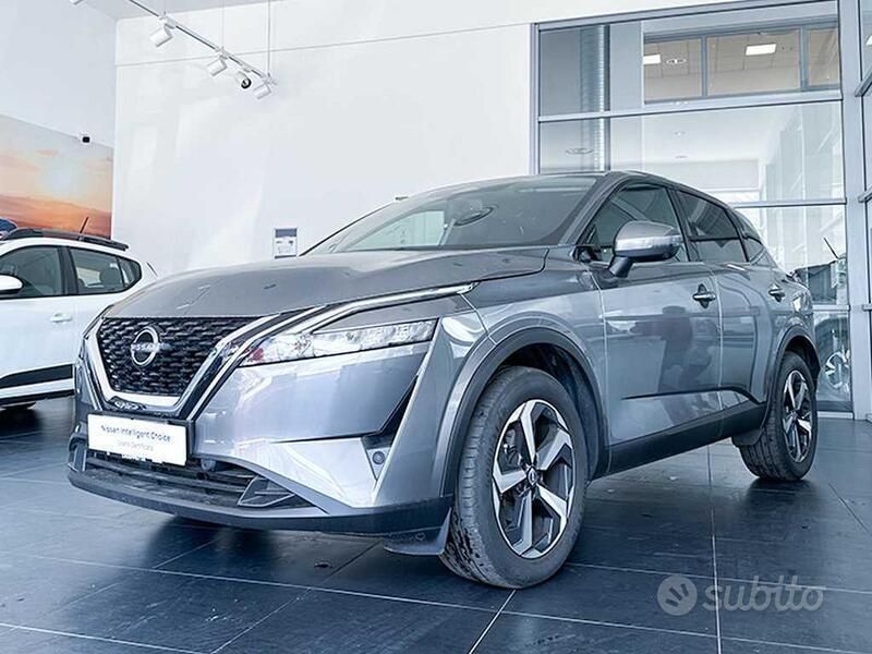 Dark metal grey Usata 2023 Nissan Qashqai N-Connecta SUV | 25.900 € (Buon prezzo) - Immagine 1/4